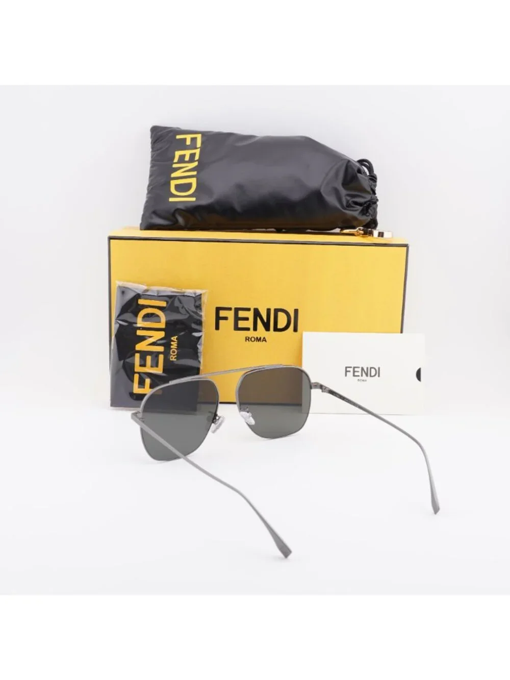 Fendi FE40005U 15C Aviator Sunglasses - Ruthenium / Smoke Mirror